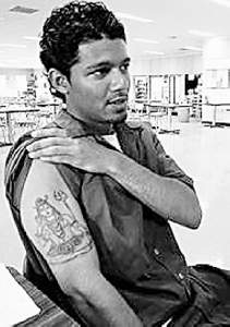 科技时代_美国网络窃贼之王年方22 自称网上圈钱太容易