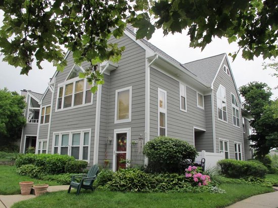 从高中辍学生到黑客间谍:斯诺登